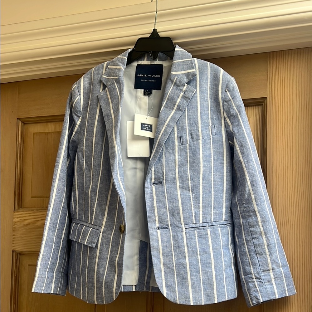 Janie and Jack boys size 6 Light Blue Blazer with White Stripes NWT